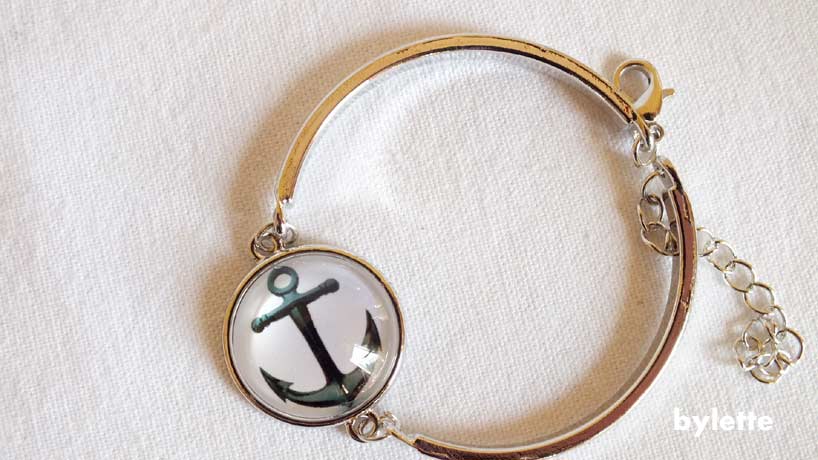 Bracelet anneau fantaisie ancre marine noire